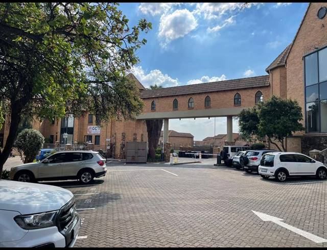 BUSINESS PROPERTY TO RENT IN DIE HOEWES